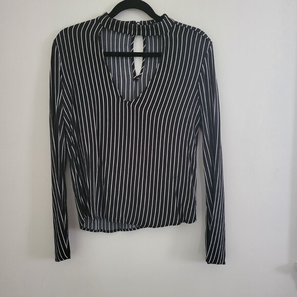 FOREVER 21 | V Neck Black & White Stripe Blouse - Picture 2 of 6